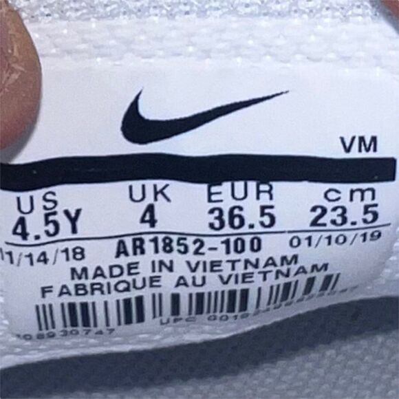 Nike Air Max Plus GS 'White Metallic Silver' AR1852-100 Youth 4.5 Women's 6 - Picture 10 of 12